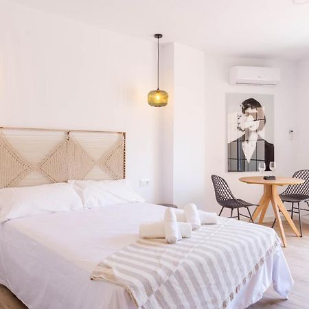 Apartment Carihuela Beach Malaga Torremolinos Kültér fotó